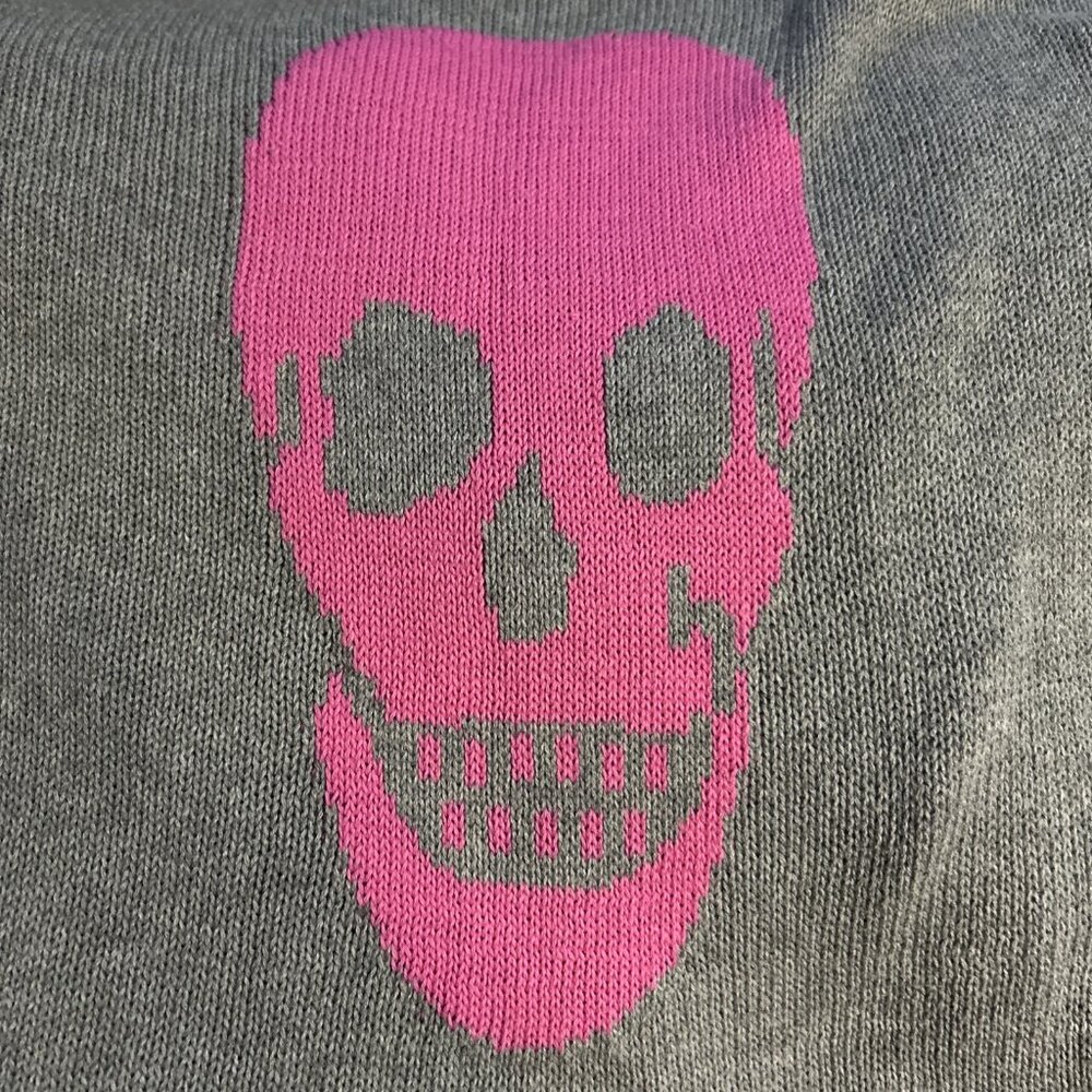 Pink Pineapple Cotton Skull Gray Sweater Size Medium Goth Cottage Fairy $118 - Picture 12 of 12